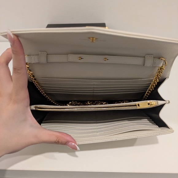 Saint Laurent Classic Cassandre Chain Wallet - Picture 2 of 14